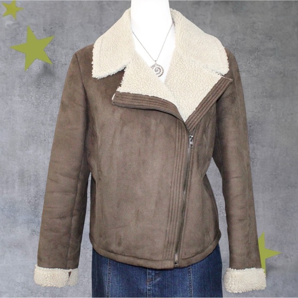 Liz Claiborne Jackets & Blazers - 90s Liz Claiborne Sherpa Jacket Size women’s Large